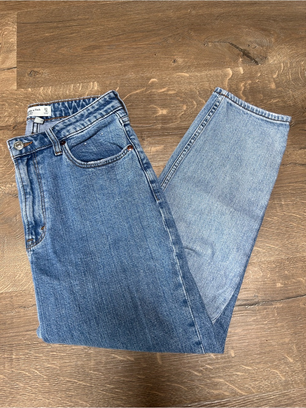 Abercrombie & Fitch Curve Love Mom Jeans (27/4S)